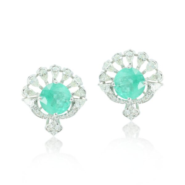 Diamond studs - Navkkar Jewellers
