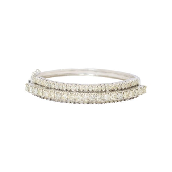 Diamond ladies bracelet- Navkkar Jewellers