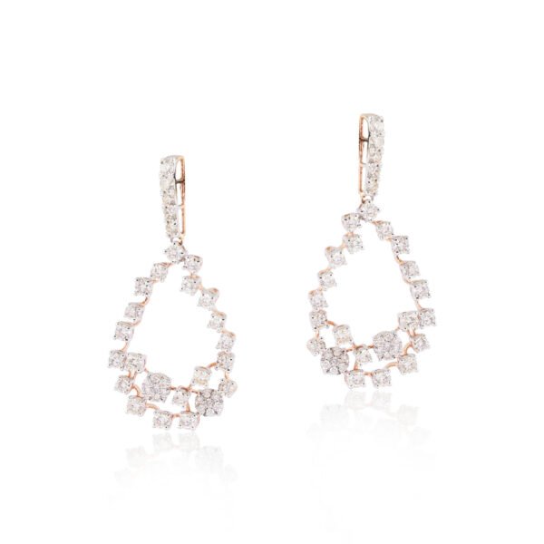 Diamond earrings - Navkkar Jewellers