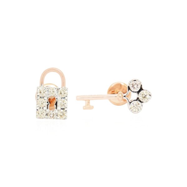 diamond earrings - Navkkar Jewellers