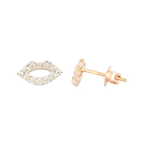 diamond earrings - Navkkar Jewellers