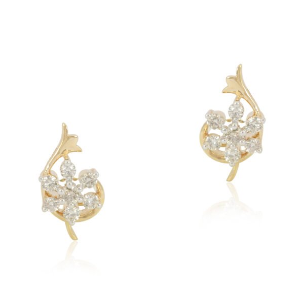 diamond earrings - Navkkar Jewellers